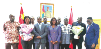 Ambassade du Burkina Faso à Pékin: Victorine Aminata Poda fait ses adieux au personnel