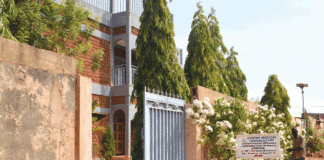 Prise en charge des adolescents infectés du VIH: un nouveau souffle pour des « oubliés »