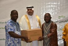 Don de l’Arabie Saoudite au Burkina: Cinq tonnes de datte alimentaire pour soutenir des PDI