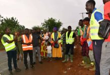 Travaux HIMO : Plus de 1000 personnes dont des PDI recrutés dans plusieurs communes du Burkina Faso