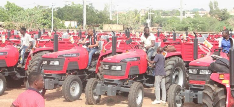 Burkina Faso : Déploiement des tracteurs pour l&rsquo;offensive agropastorale et halieutique 2023-2025