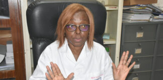 Glaucome : « Faites-vous dépister tôt pour ne pas être aveugle », Ahgbatouhabeba Zabsonre, cheffe de service d’ophtalmologie du CHU-YO