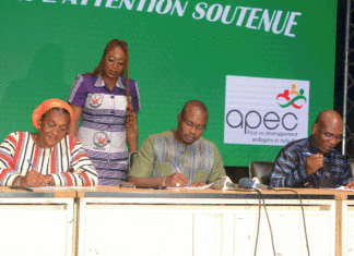 Actionnariat populaire: les enjeux expliqués aux agents de trois ministères