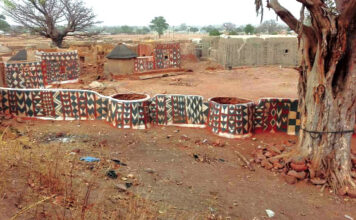 UNESCO : la Cour royale de Tiébélé figure désormais sur la Liste du patrimoine mondial