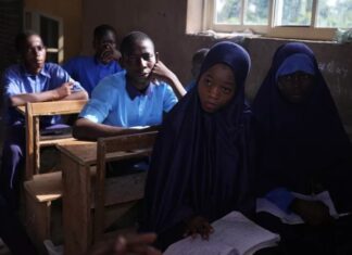 Nigéria : l’absence d’électricité déstabilise écoles et commerces