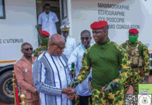 Amélioration de l’offre de soins : le Chef de l’Etat remet un important lot de matériels