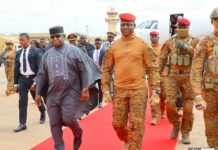 Coopération Burkina – Sierra Leone : le Président Julius Maada BIO est arrivé à Ouagadougou