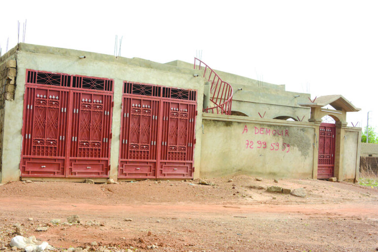 Accès aux logements au Burkina Faso : le calvaire des attributaires « interdits » de mettre en valeur leurs parcelles