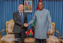 Sommet Chine-Afrique 2024 : l’ambassadeur Lu SHAN évoque les préparatifs avec le chef de la diplomatie burkinabè
