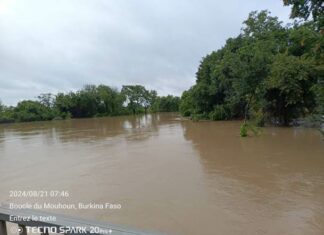 Inondation à Pâ : la hauteur de l’eau a augmenté de plus d’un (01) mètre