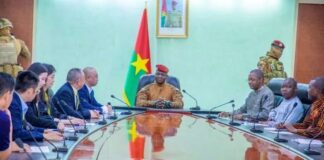 Coopération Chine-Burkina Faso : des hommes d’affaires chinois et burkinabè échangent avec le Chef de l’Etat