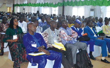 Biotechnologie agricole au Burkina Faso : le processus de retour à la culture du coton Bt expliqué aux producteurs