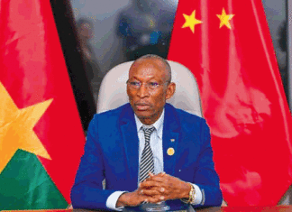 Chine-Burkina :le Premier ministre invite à élargir les champs de coopération