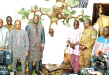 Situation nationale : une délégation gouvernementale porteuse d’un message du président du Faso au Mogho Naaba Baongho