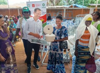 Projet DANIDA TOP UP: Le SG d’OXFAM Danemark, Lars Koch visite les résultats à Kaya