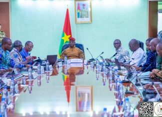 Emballages et sachets plastiques au Burkina Faso : le gouvernement décide de l’interdiction totale
