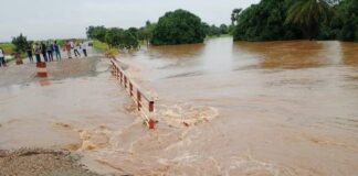 Banfora : Le pont de Tarfila submergé, les usagers invités à observer la plus grande prudence sur la nationale n°7