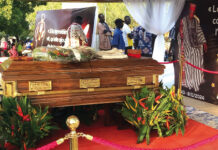 Inhumation de Me Titinga Frédéric Pacéré : ultime « audience » à Manèga