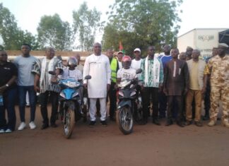 Le marathon de la Paix 2024 : Samadou Koudougou de Pouytenga et Marguerite Dambré de Koupela remportent la course de vélo tricycle