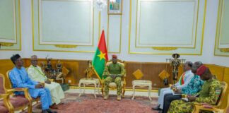 Coopération : le Grand Chancelier des Ordres Nationaux du Niger chez le Président du Faso