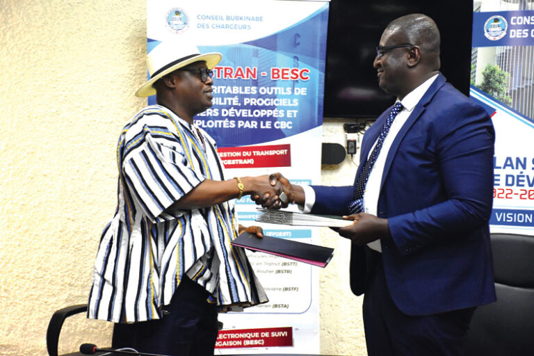 Gestion du fret et du transit sur les corridors Ouaga-Ghana : Un protocole d’accord et de coopération sign