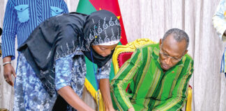 Souscription à l’assurance maladie universelle : le Premier ministre donne l’exemple