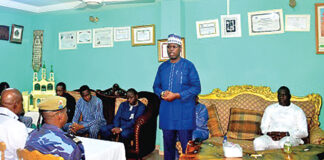 Décès de Djanguinaba Barro : des ministres au chevet de la famille du disparu