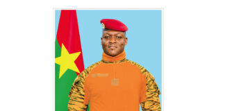 la nouvelle photo officielle de Son Excellence, le capitaine Ibrahim Traoré, président du Faso, chef de l’Etat