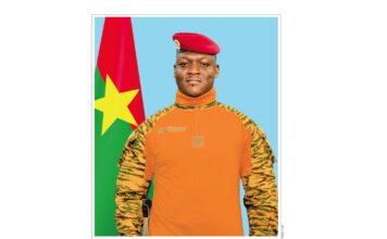 la nouvelle photo officielle de Son Excellence, le capitaine Ibrahim Traoré, président du Faso, chef de l’Etat