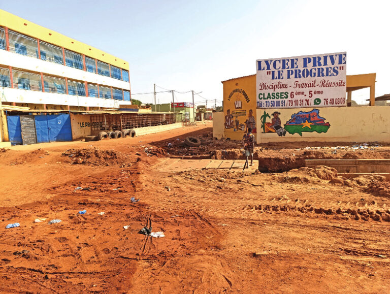 Réseau des caisses populaires du Burkina : des crédits « souples et flexibles » pour les secteurs de la santé et de l’éducation