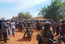 Solenzo : La population acclame les FDS de retour du théâtre des combats