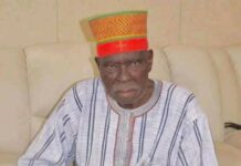 Nécrologie : Le Gomis Naaba de Tenkodogo est décédé aujourd’hui. Paix à son âme !