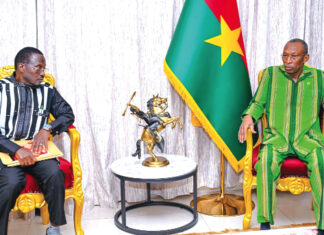 Consulat honoraire de Port-Gentil au Gabon: la situation des Burkinabè expliquée au Premier ministre