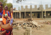 Construction d’infrastructures éducatives : le ministre Boubakar Savadogo visite des chantiers à Koudougou