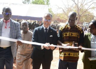 Coopération : l’Ambassade du Japon offre de nouvelles salles de classe au CEG de Sandogo B