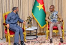 𝐁𝐚𝐧𝐪𝐮𝐞 𝐦𝐨𝐧𝐝𝐢𝐚𝐥𝐞 : 𝐋𝐞 𝐫𝐞𝐩𝐫𝐞́𝐬𝐞𝐧𝐭𝐚𝐧𝐭 𝐫𝐞́𝐬𝐢𝐝𝐞𝐧𝐭 𝐬𝐚𝐥𝐮𝐞 𝐥𝐞𝐬 𝐩𝐞𝐫𝐟𝐨𝐫𝐦𝐚𝐧𝐜𝐞𝐬 𝐝𝐮 𝐁𝐮𝐫𝐤𝐢𝐧𝐚 𝐅𝐚𝐬𝐨