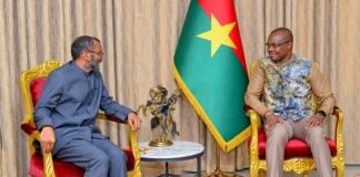 𝐁𝐚𝐧𝐪𝐮𝐞 𝐦𝐨𝐧𝐝𝐢𝐚𝐥𝐞 : 𝐋𝐞 𝐫𝐞𝐩𝐫𝐞́𝐬𝐞𝐧𝐭𝐚𝐧𝐭 𝐫𝐞́𝐬𝐢𝐝𝐞𝐧𝐭 𝐬𝐚𝐥𝐮𝐞 𝐥𝐞𝐬 𝐩𝐞𝐫𝐟𝐨𝐫𝐦𝐚𝐧𝐜𝐞𝐬 𝐝𝐮 𝐁𝐮𝐫𝐤𝐢𝐧𝐚 𝐅𝐚𝐬𝐨