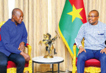 Construction du mausolée Thomas-Sankara: l’architecte Diébédo Francis Kéré fait le point au Premier ministre