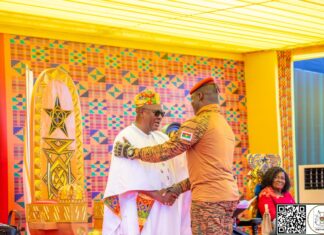 République du Ghana : John Dramani MAHAMA investi pour un deuxième mandat