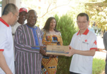 Coopération Sino-Burkinabè: la Croix-Rouge burkinabè reçoit un lot de médicaments, de matériels et de consommables