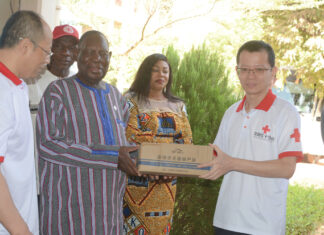 Coopération Sino-Burkinabè: la Croix-Rouge burkinabè reçoit un lot de médicaments, de matériels et de consommables