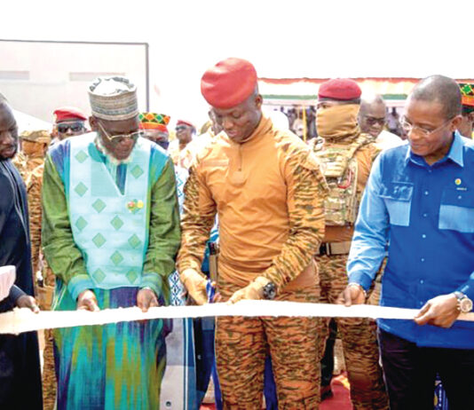 Transformation du blé : le Président du Faso inaugure la minoterie Moulin Double Star