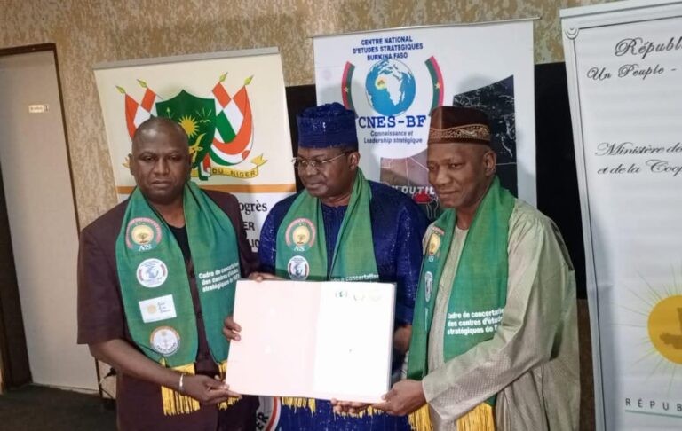 AES/Défense :Le Burkina Faso prend la présidence du cadre de concertation des centres d&rsquo;études stratégiques de l&rsquo;AES 