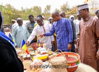 𝐅𝐄𝐒𝐏𝐀𝐂𝐎 𝟐𝟎𝟐𝟓 : 𝐥𝐞 𝐏𝐫𝐞𝐦𝐢𝐞𝐫 𝐦𝐢𝐧𝐢𝐬𝐭𝐫𝐞 𝐯𝐢𝐬𝐢𝐭𝐞 𝐥𝐞 𝐯𝐢𝐥𝐥𝐚𝐠𝐞 𝐝𝐮 𝐓𝐜𝐡𝐚𝐝