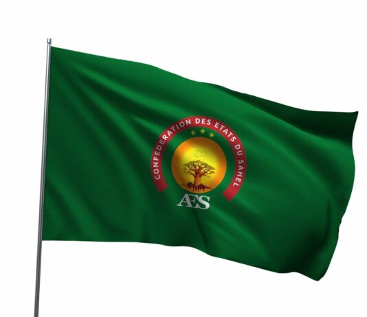 Lancement du drapeau de la Confédération des États du Sahel (AES)
