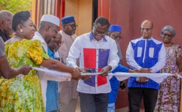 FESPACO 2025: le village « Vis-à-Vis » officiellement ouvert à Ouagadougou