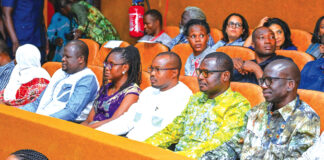 FESPACO: le Premier ministre assiste à la projection de « Katanga, la danse des scorpions »