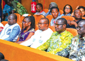 FESPACO: le Premier ministre assiste à la projection de « Katanga, la danse des scorpions »