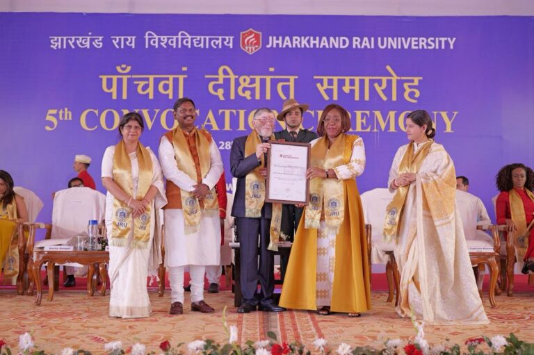 Egalité homme-femme: le Pr Euphrasie Kouassi Yao de la Côte d&rsquo;Ivoire distinguée Docteur Honoris Causa en Philosophie par l’Université Jharkhand Rai en Inde