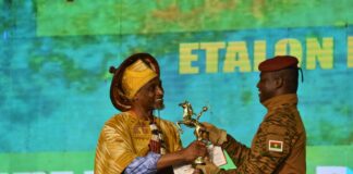 FESPACO 2025 : Dani Kouyaté remporte l’Etalon d’or de Yennenga